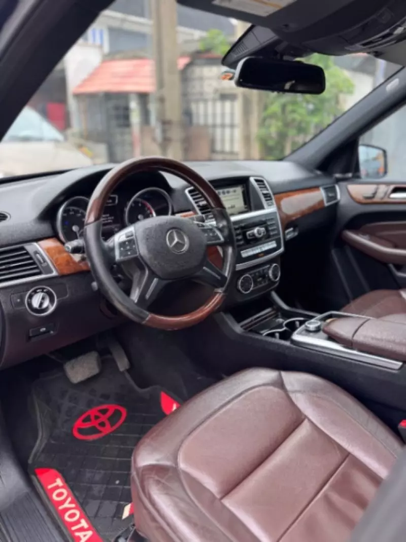 Mercedes-Benz ML 350   - 2014