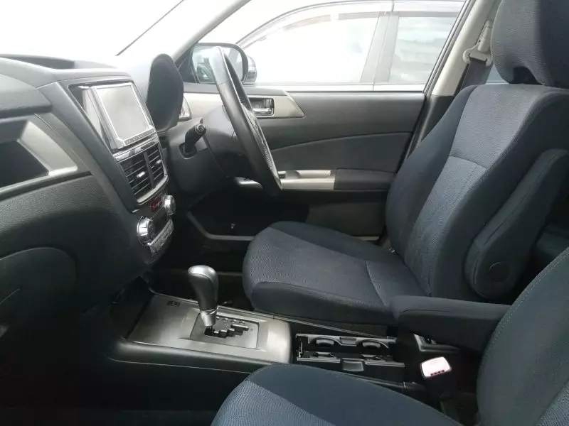 Subaru Exiga    - 2010