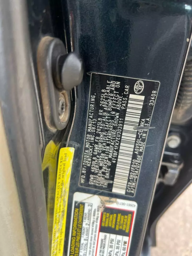 Toyota Camry   - 2014