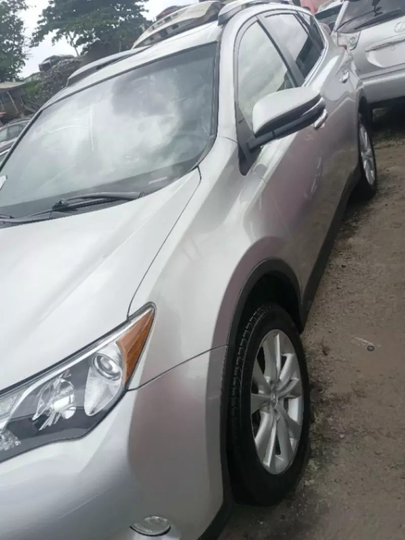 Toyota Rav4   - 2014