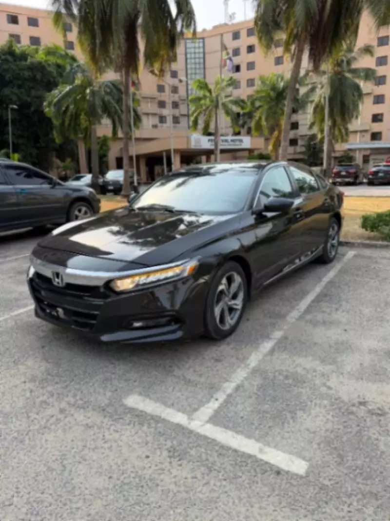 Honda Accord - 2018