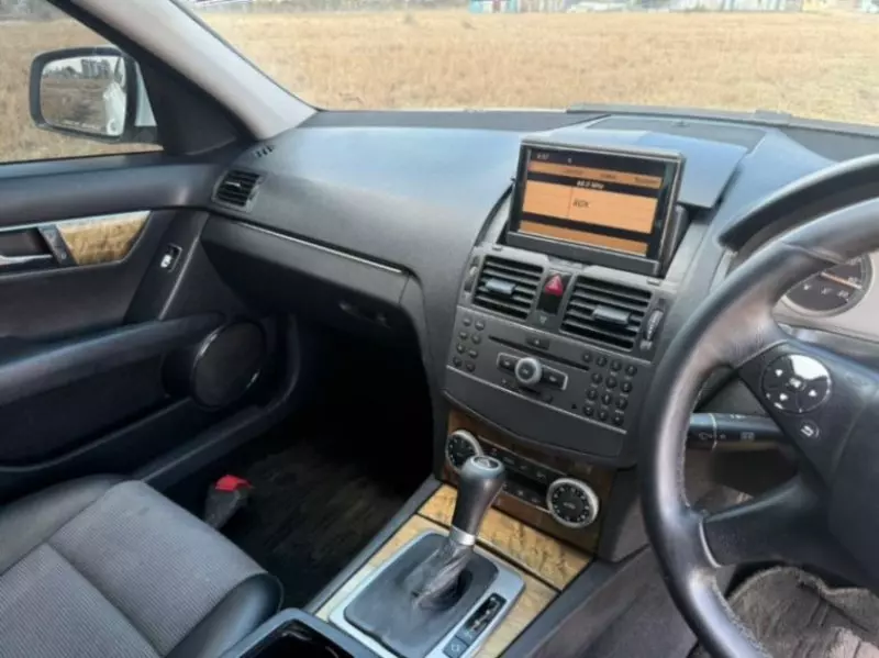 Mercedes-Benz C200   - 2009