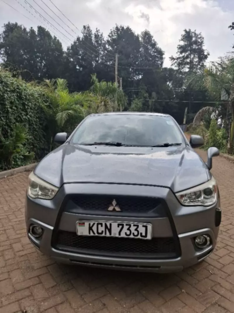 Mitsubishi RVR   - 2010