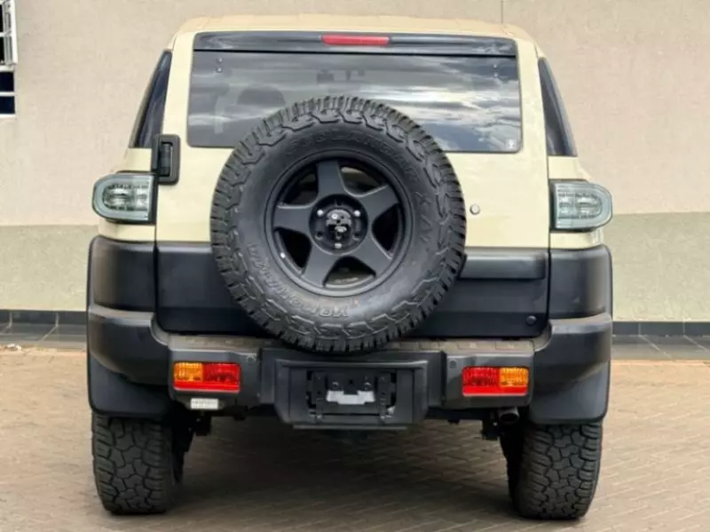 Toyota FJ Cruiser