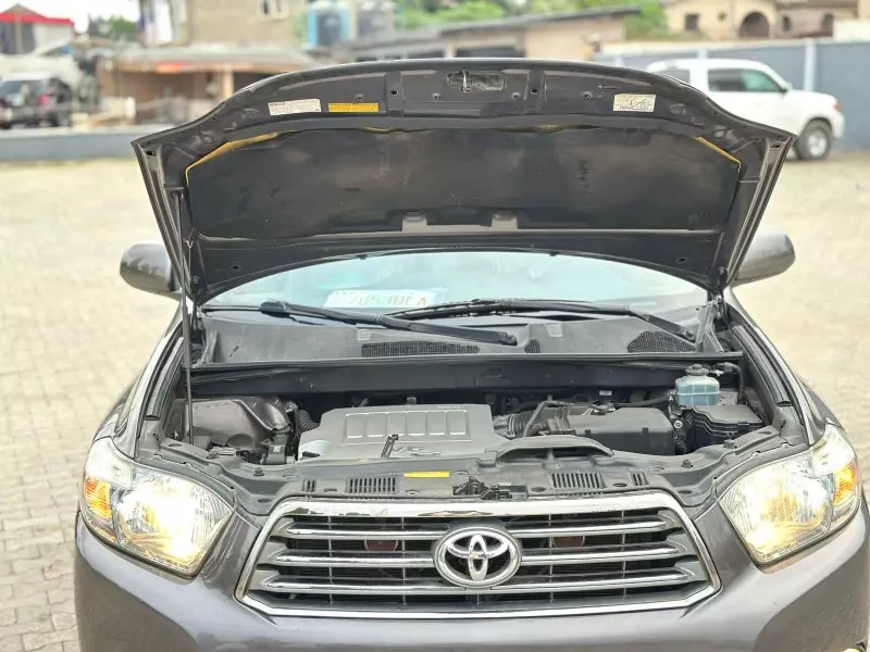 Toyota Highlander   - 2008