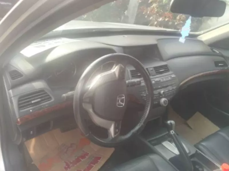 Honda Crosstour   - 2010