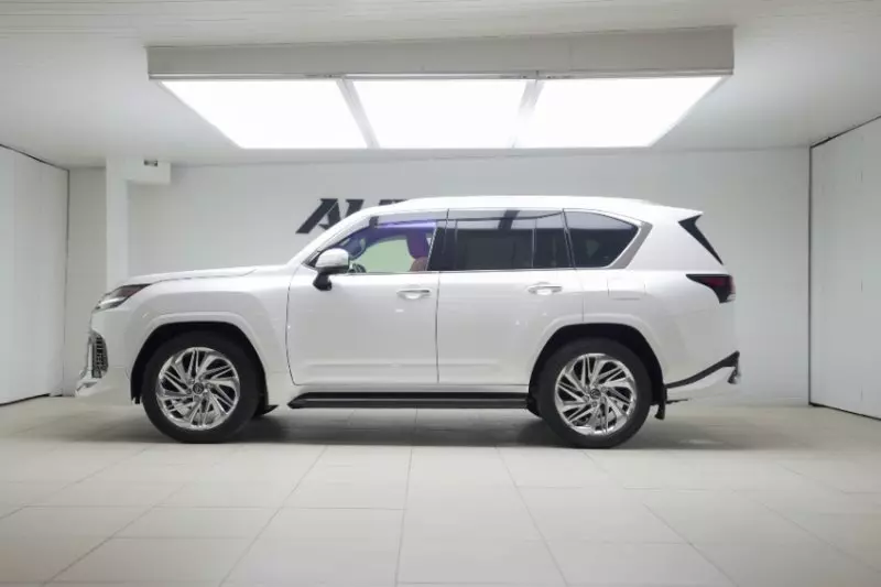 Lexus LX 600   - 2022