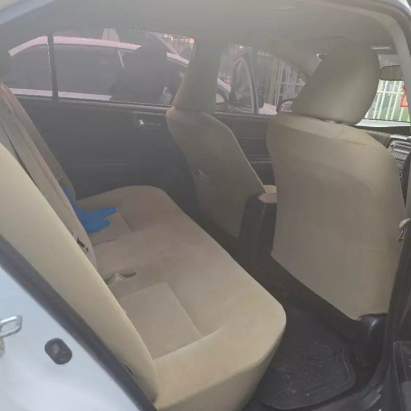Toyota Axio    - 2015