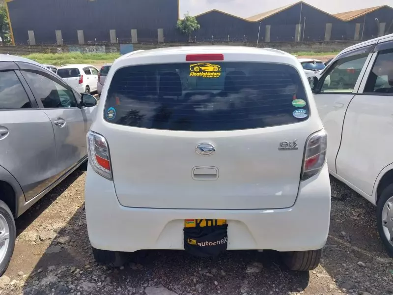 Daihatsu Mira    - 2016