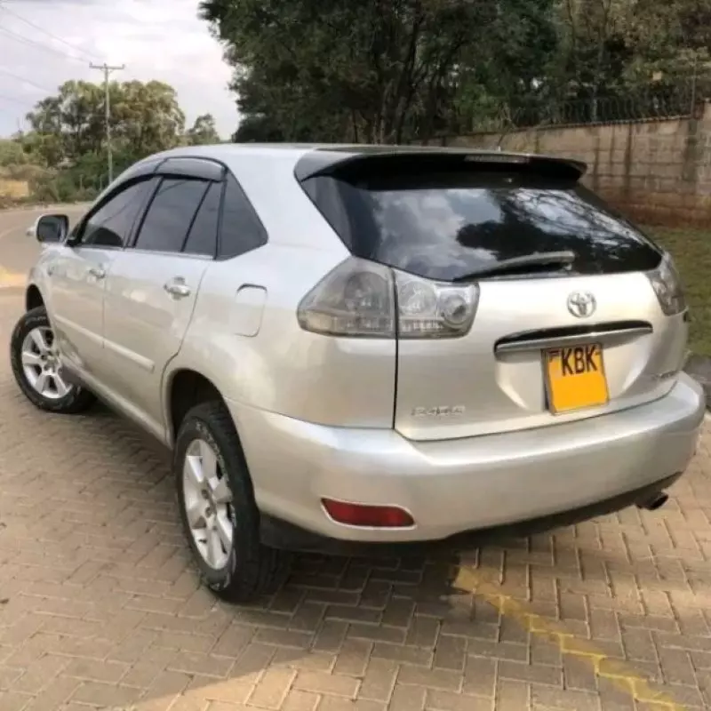 Toyota Harrier   - 2004