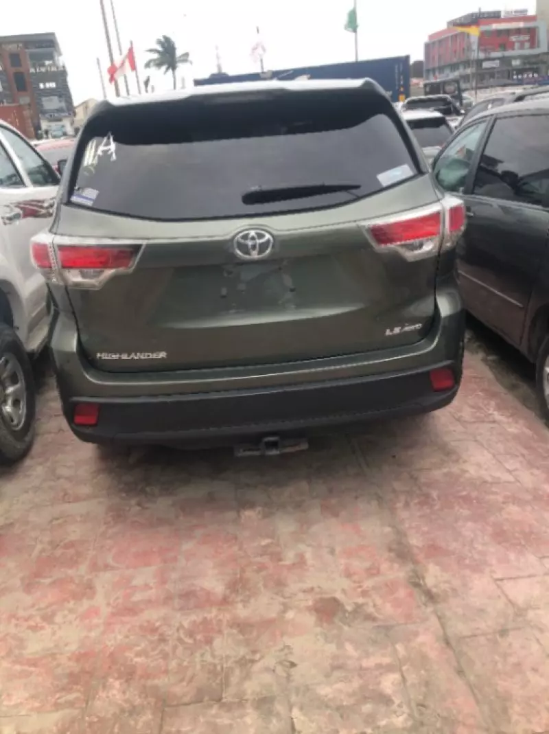Toyota Highlander   - 2009