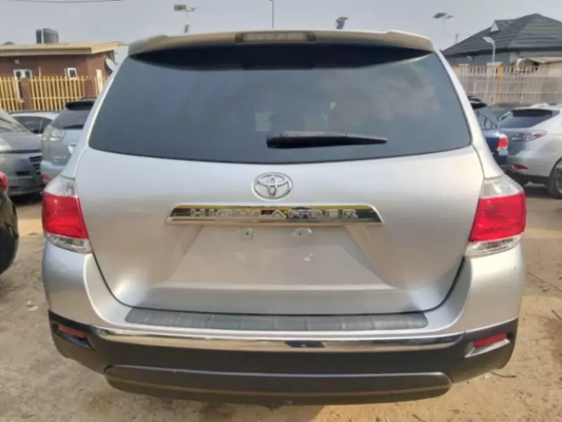 Toyota Highlander - 2012