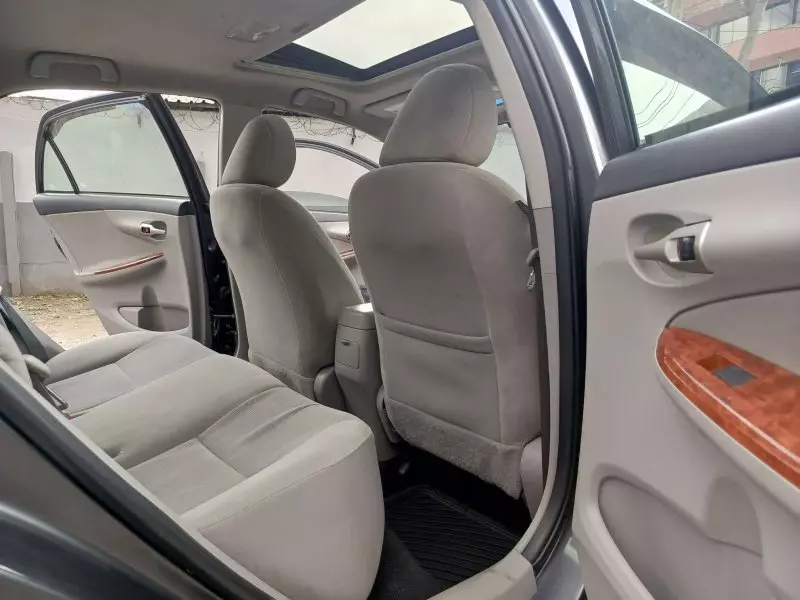Toyota Corolla   - 2012