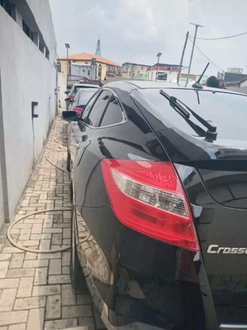 Honda Crosstour   - 2012