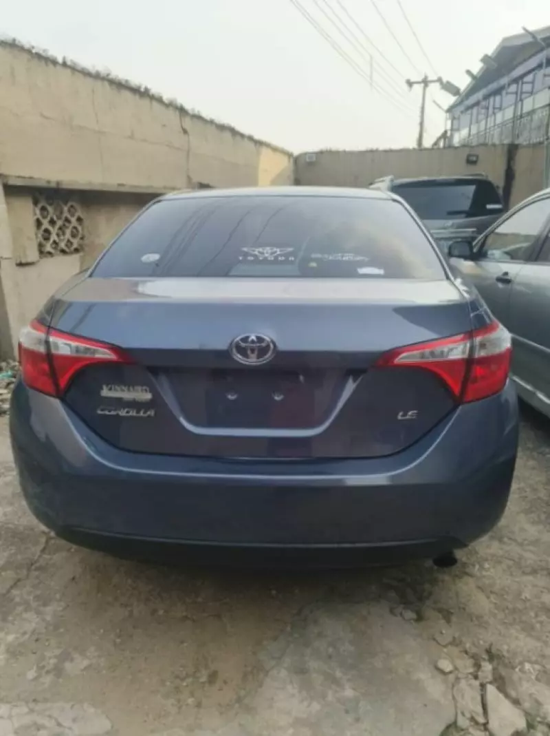 Toyota Corolla   - 2015