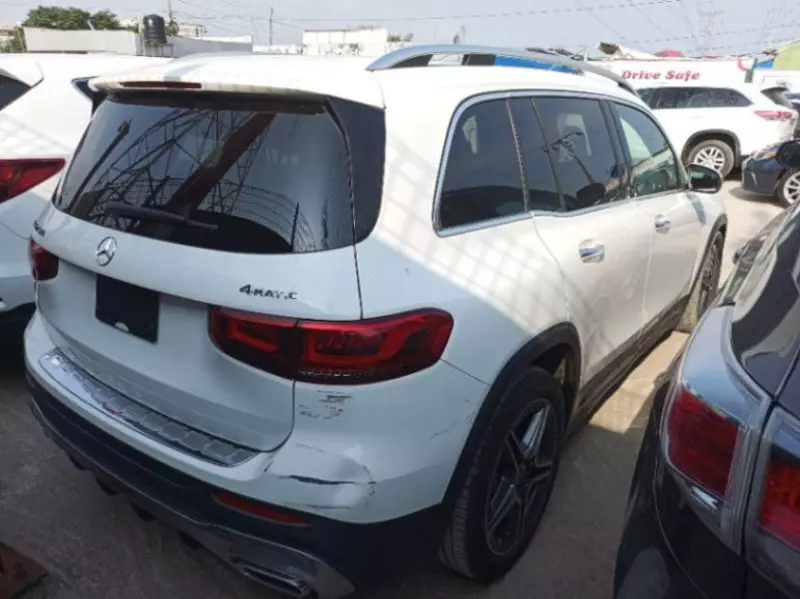 Mercedes-Benz GLB 250