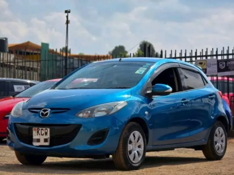 Mazda Demio   - 2013