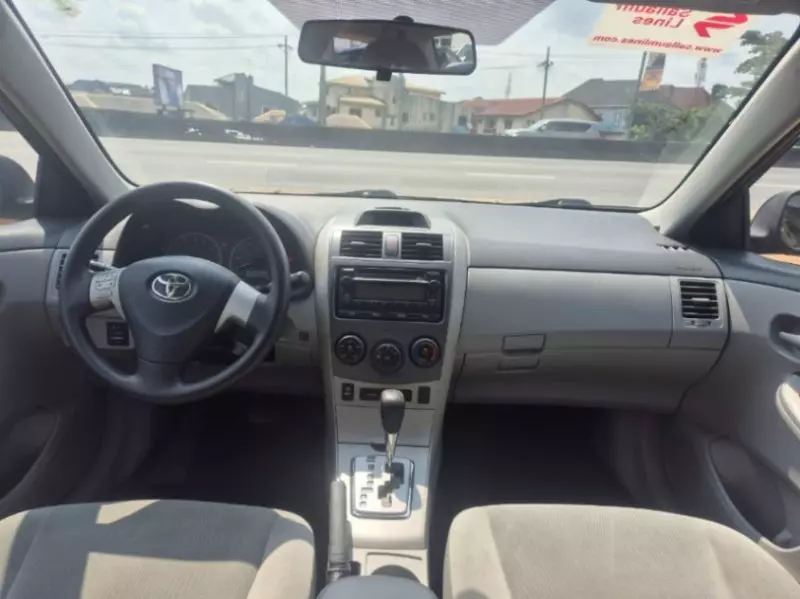 Toyota Corolla   - 2013