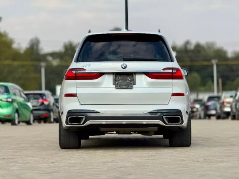 BMW X7   - 2018