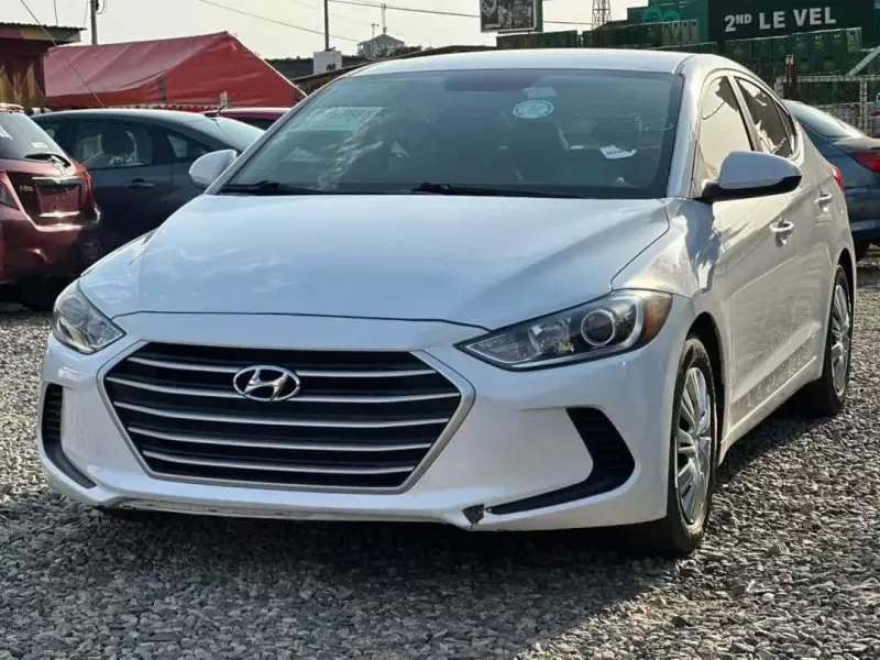 Hyundai Elantra   - 2017