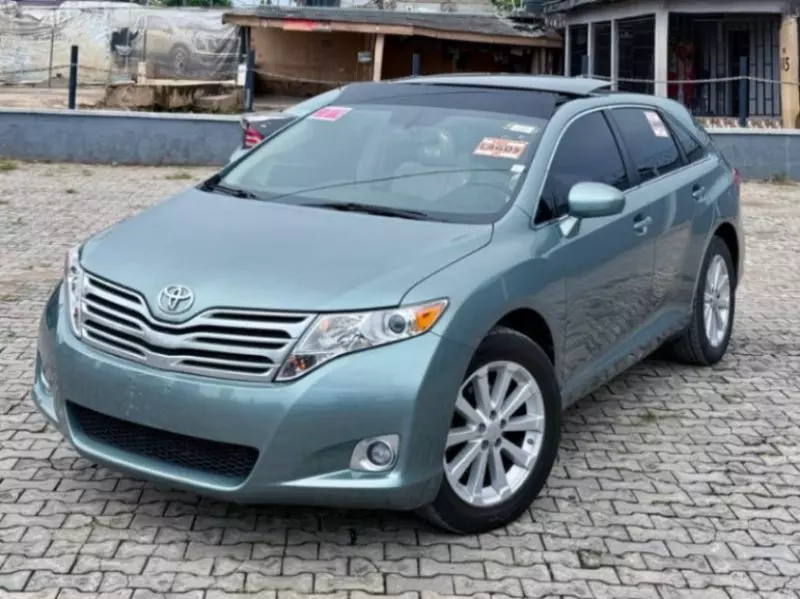 Toyota Venza   - 2010