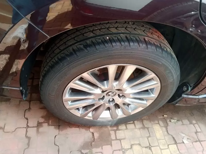 Toyota Harrier   - 2016