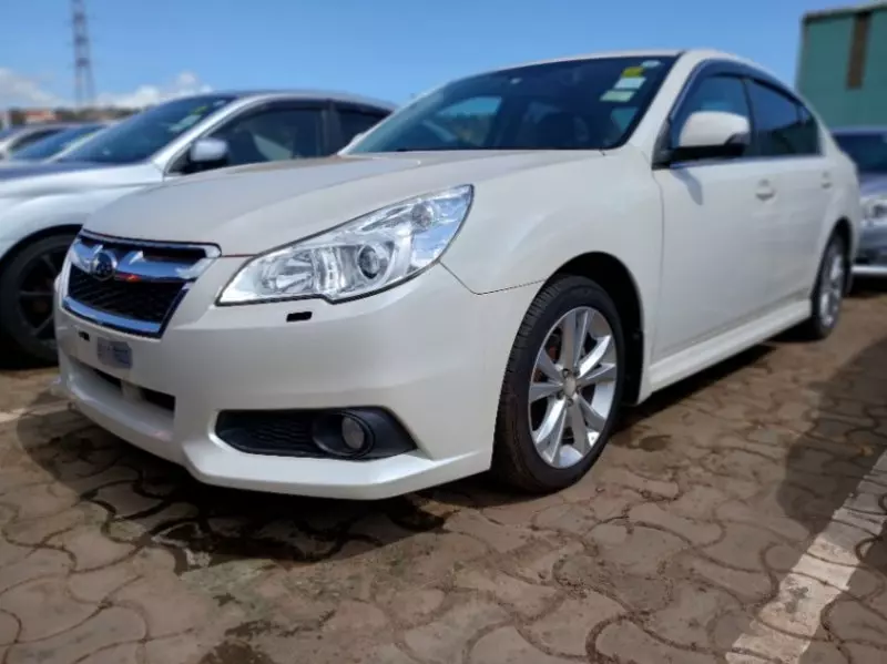 Subaru Legacy   - 2013