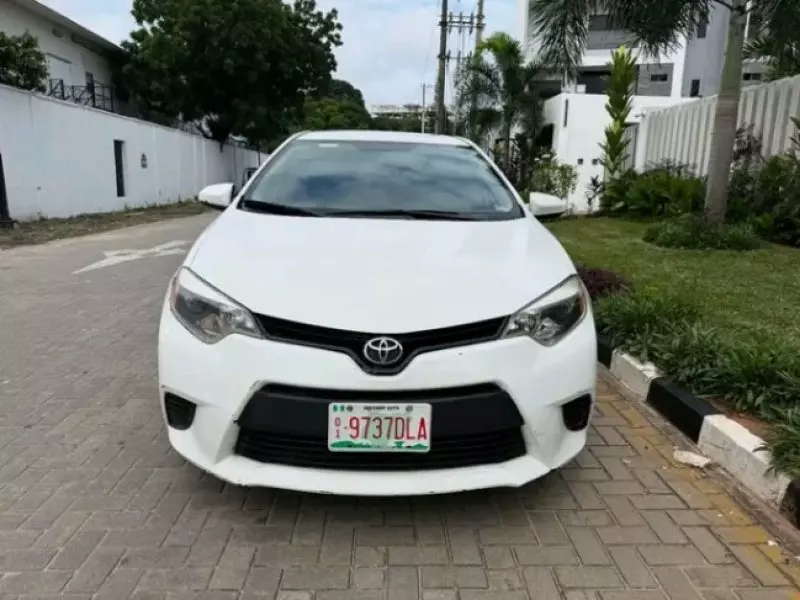 Toyota Corolla   - 2013