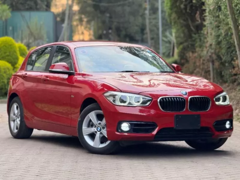 BMW 118i   - 2018