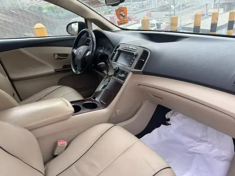 Toyota Venza   - 2010