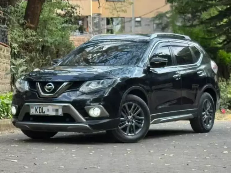 Nissan X-Trail   - 2016
