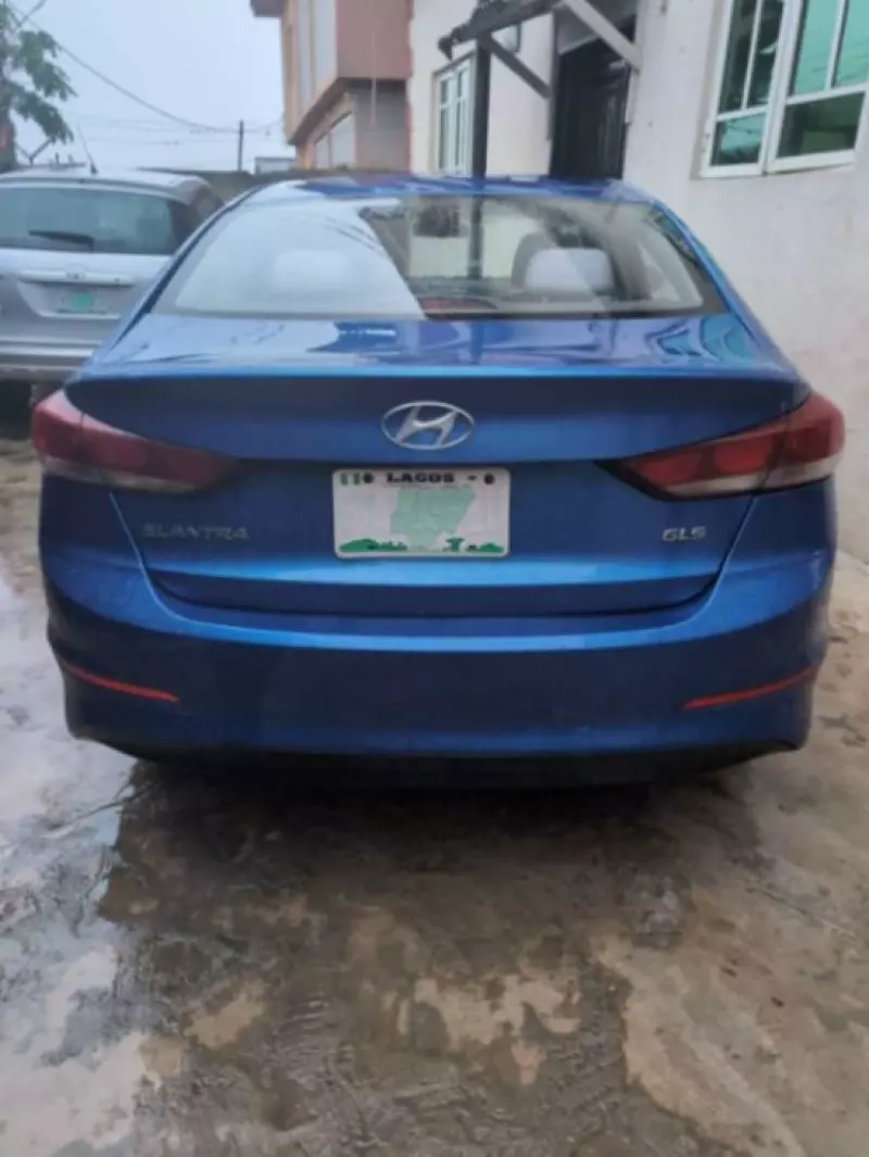 Hyundai Elantra   - 2017