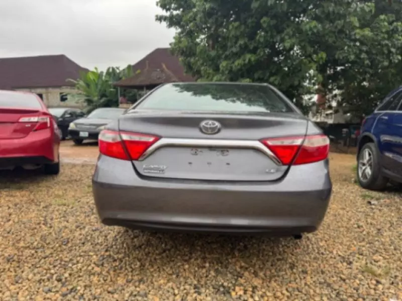Toyota Camry   - 2007