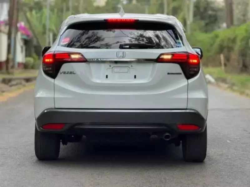 Honda Vezel Hybrid   - 2019