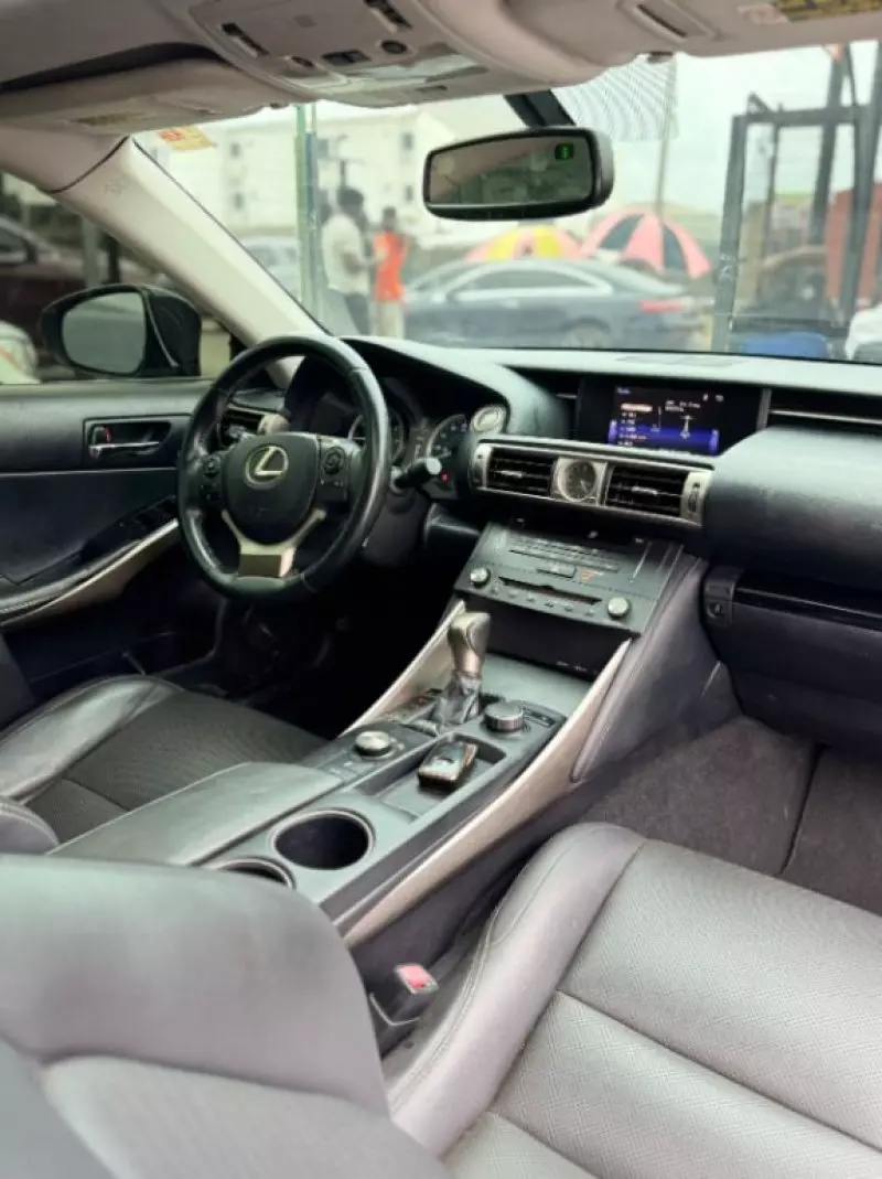 Lexus IS 250