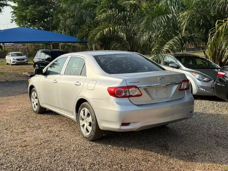 Toyota Corolla   - 2011