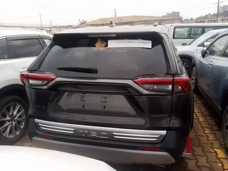 Toyota Rav 4 8AT 2.5l (Adventure Grade)   - 2019