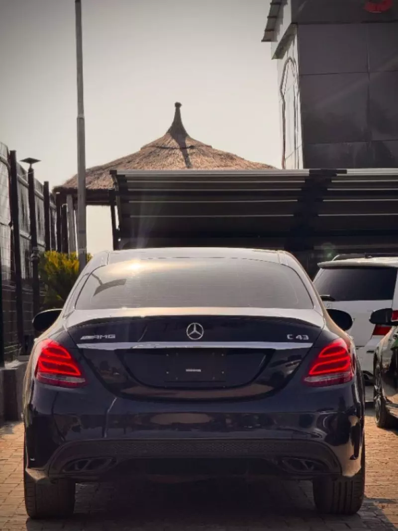 Mercedes-Benz C 43 AMG