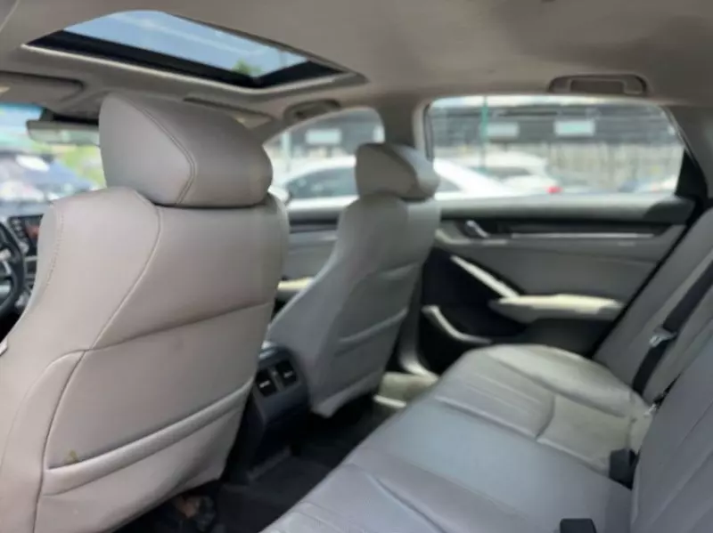 Honda Accord   - 2018