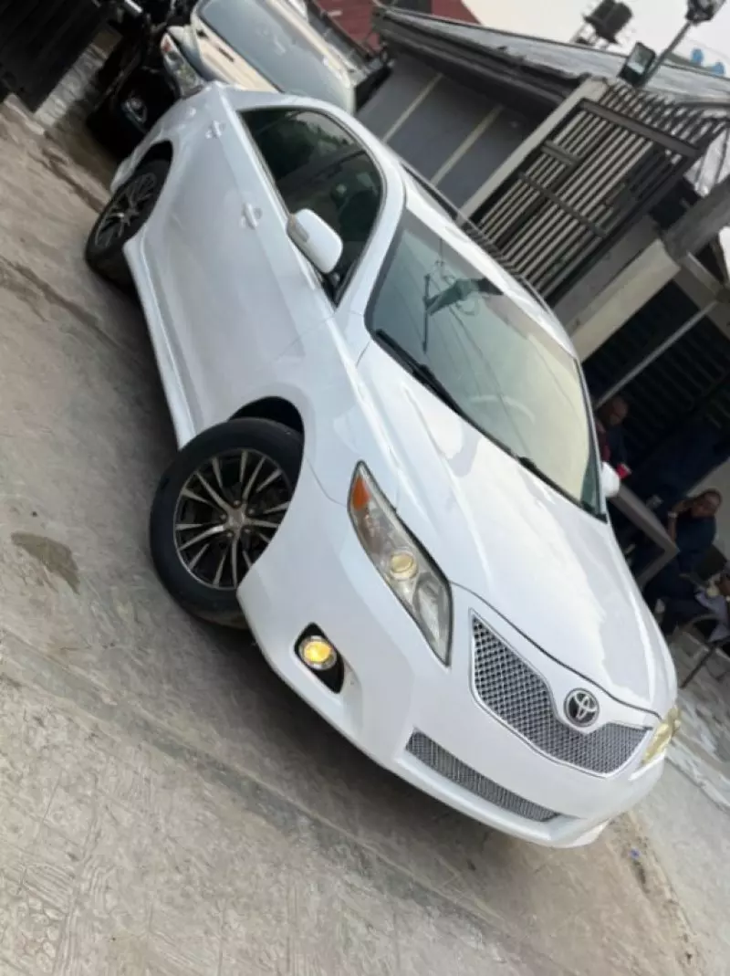 Toyota Camry   - 2007
