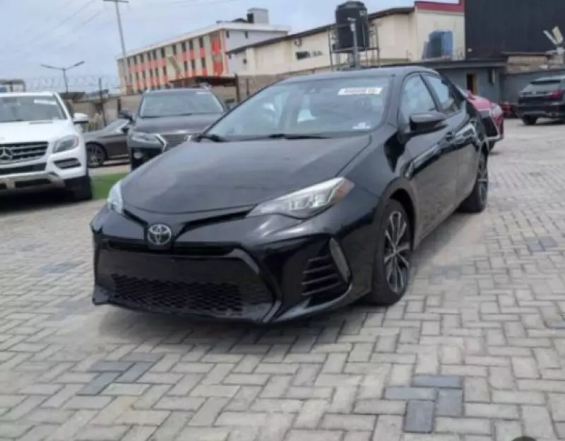 Toyota Corolla   - 2017