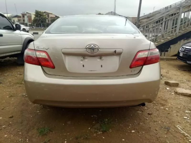 Toyota Camry   - 2008