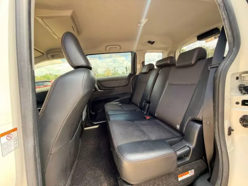 Toyota Sienta Hybrid    - 2018