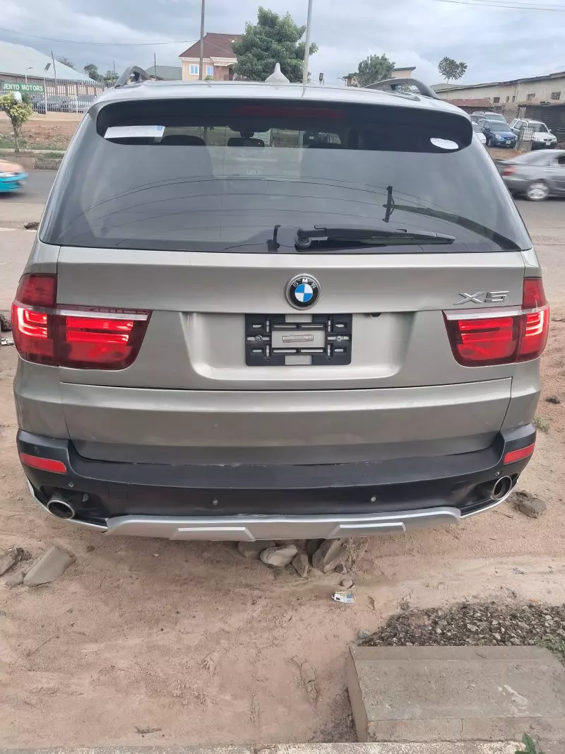 BMW X5   - 2009