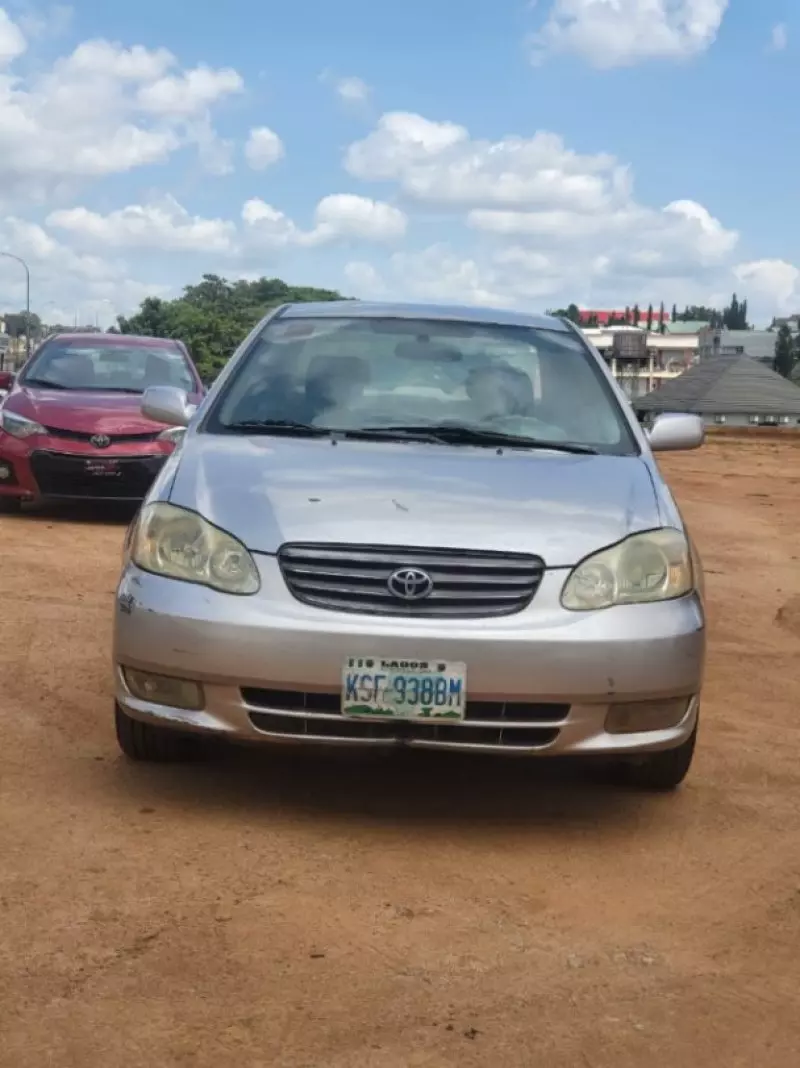 Toyota Corolla   - 2003