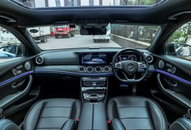 Mercedes-Benz E200   - 2018