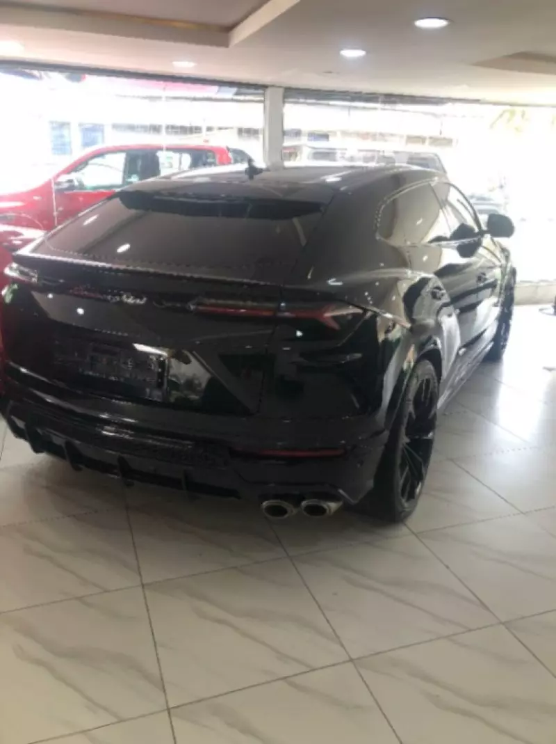 Lamborghini Urus   - 2024