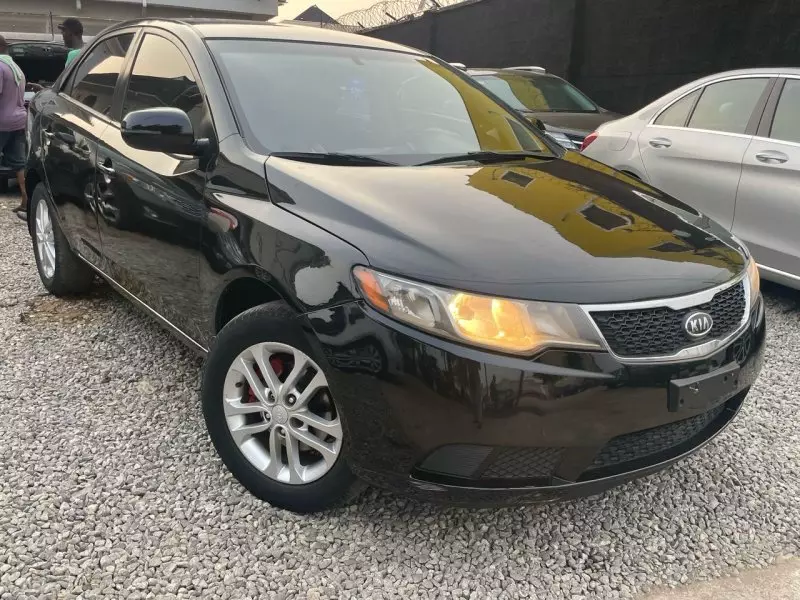 KIA Sorento   - 2012