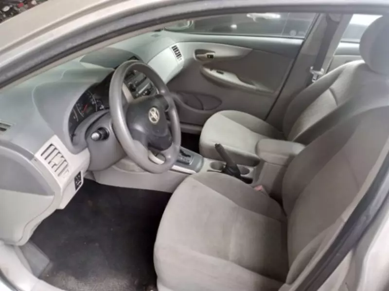 Toyota Corolla   - 2009
