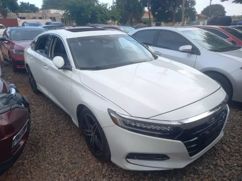 Honda Accord   - 2018